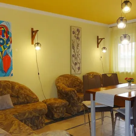 Апартаменты Gere House *