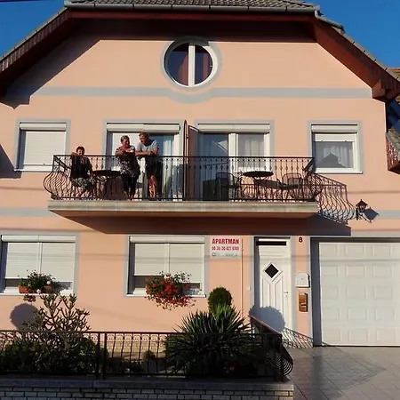 Апартаменты Gere House *